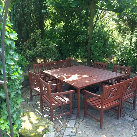 Отель Rave Фелен